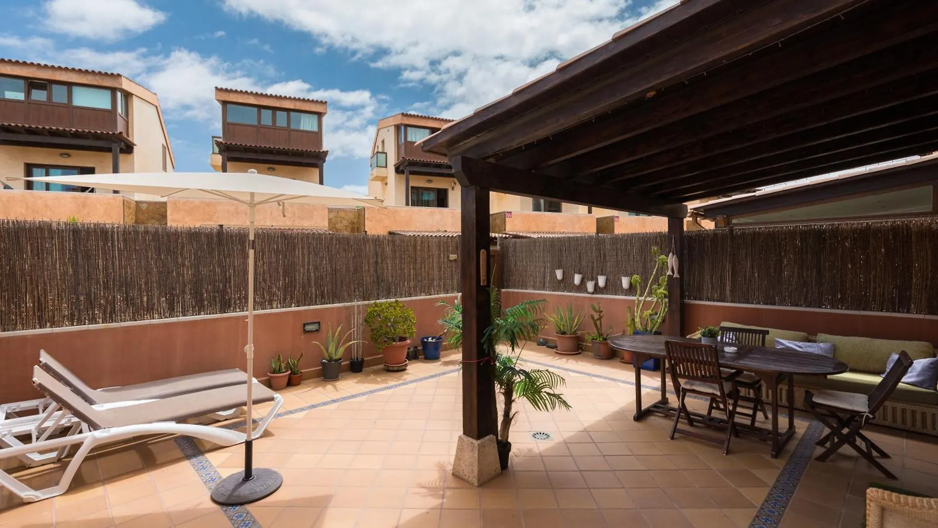 Sunset Beach 4 Bedroom Villa 200M To Beach+Fast Wifi Corralejo